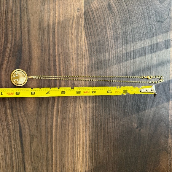 Gold Pendant Necklace - Picture 5 of 6